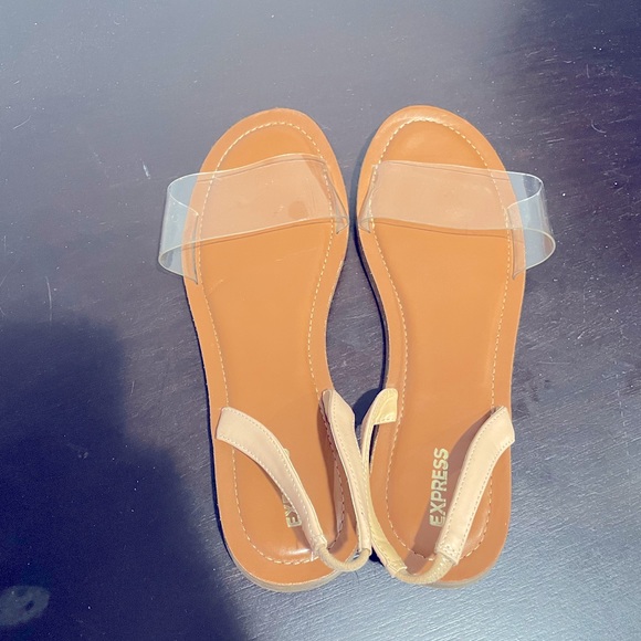 Express Transparent Slides with Cream Support Strap - Size 10 - Picture 2 of 5